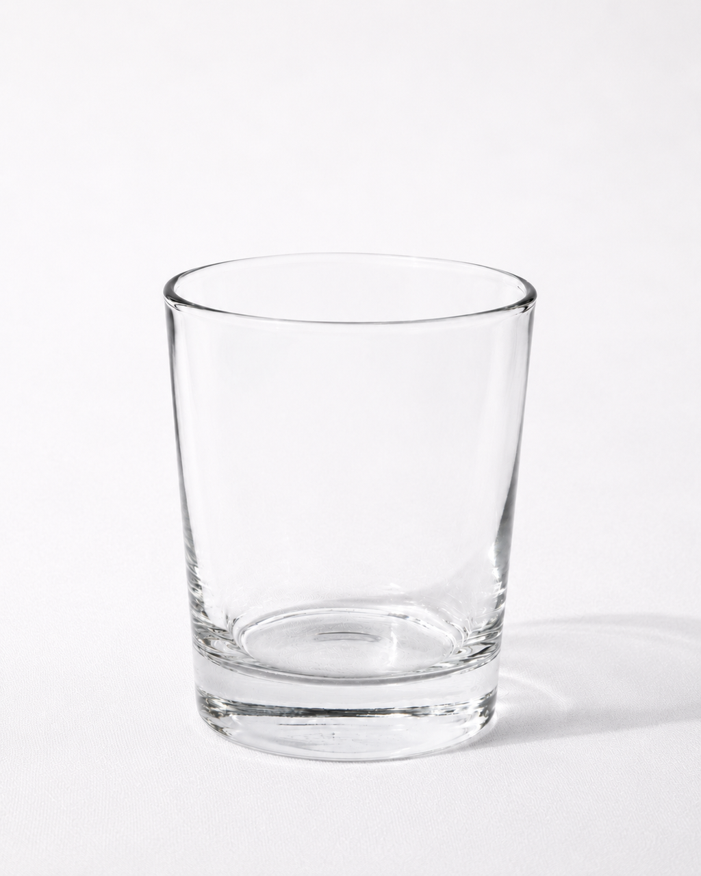 Klares niedriges Trinkglas mit 23 cl Fassungsvermögen